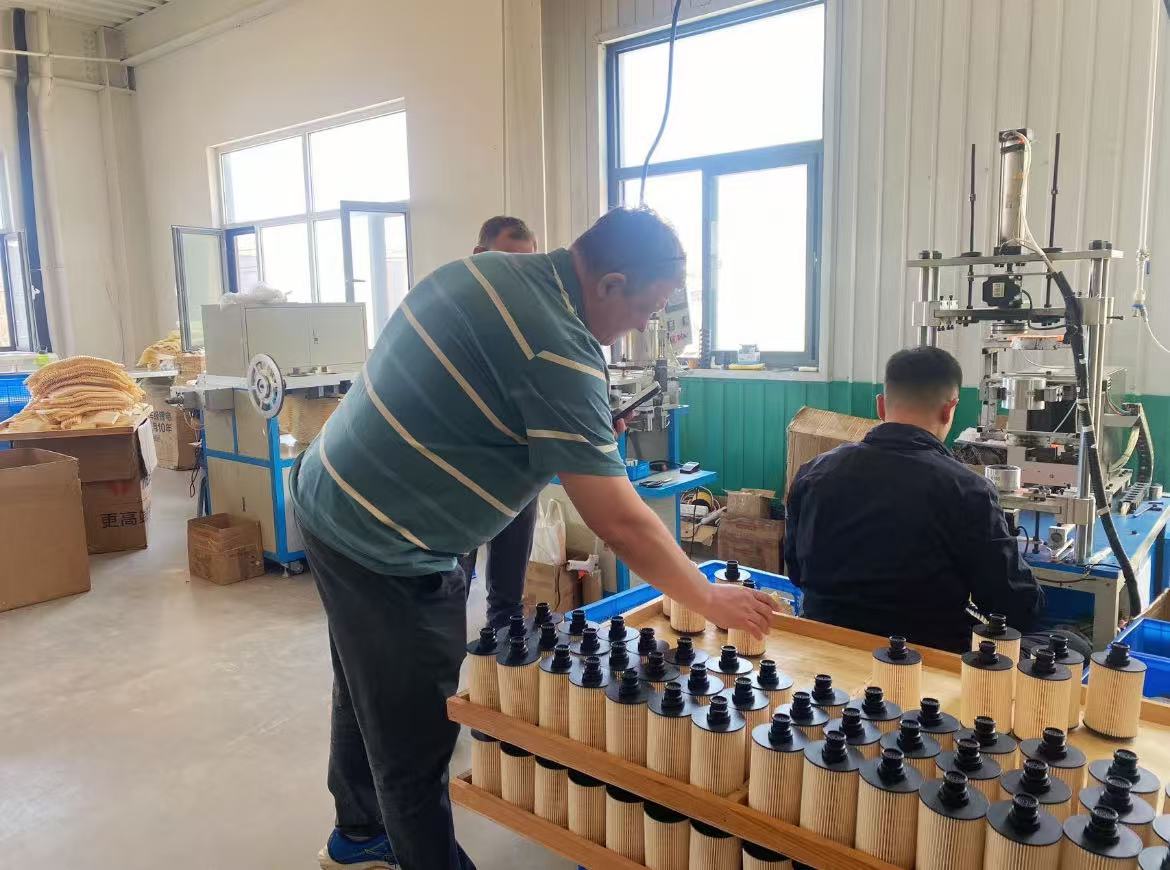 Russesch Clienten besichen Guohao Filterfabrik